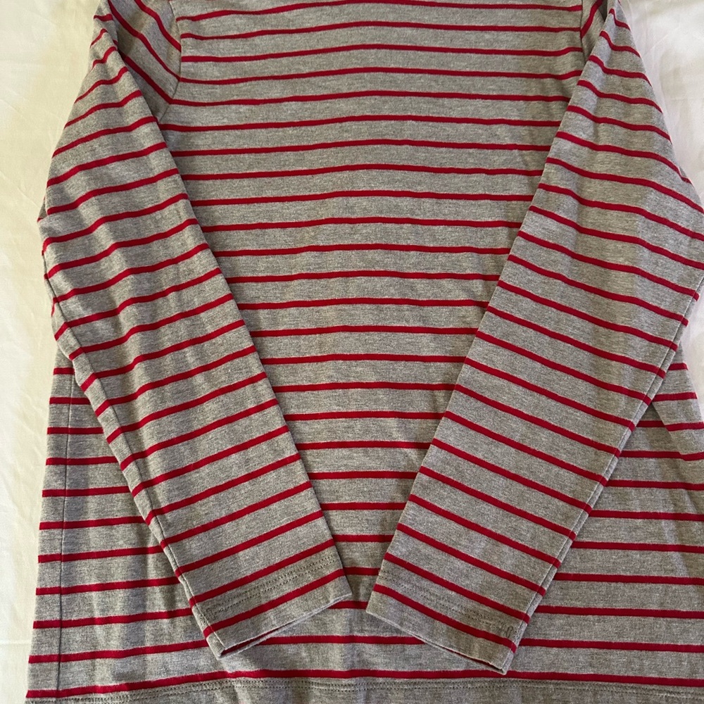 Hanna Andersson Gray and Red Striped Shirt